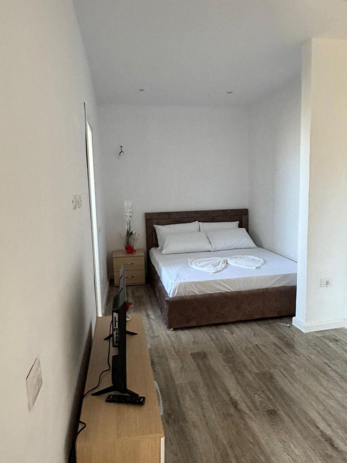Vila Bleta Vlorë Exteriör bild