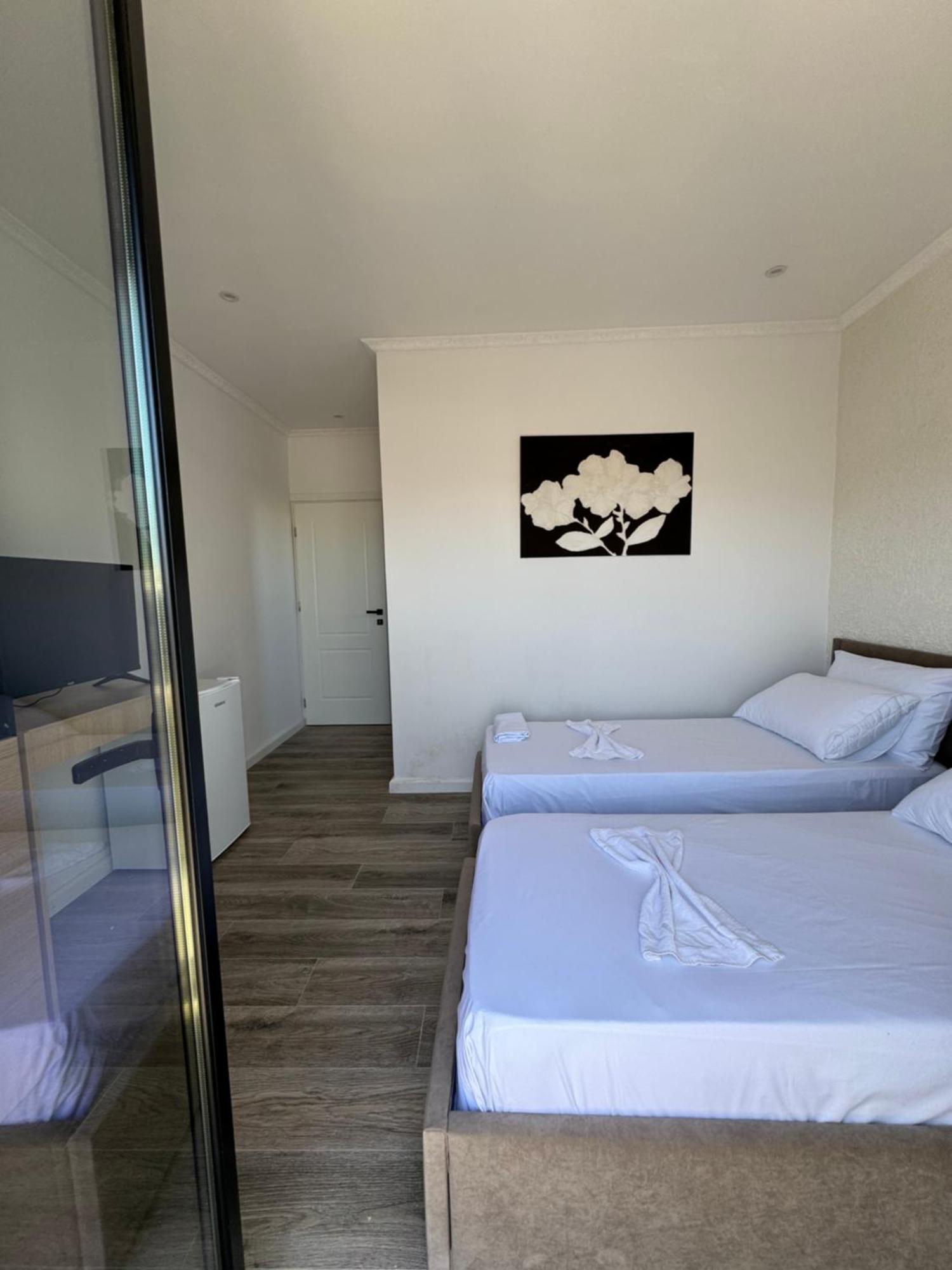 Vila Bleta Vlorë Exteriör bild